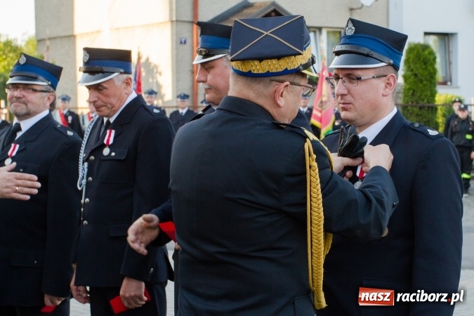 Zdjęcie w galerii na portalu naszraciborz.pl: Jak co roku w Pietrowicach Wielkich odbyły się tradycyjne obchody Dnia Strażaka wiadomości z regionu