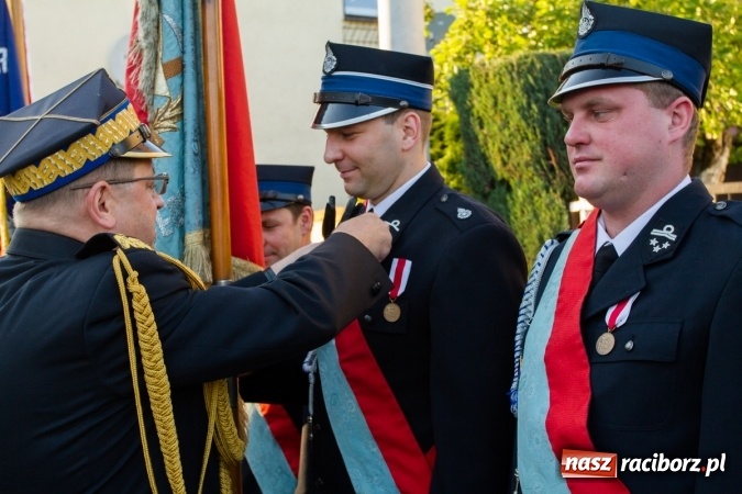 Zdjęcie w galerii na portalu naszraciborz.pl: Jak co roku w Pietrowicach Wielkich odbyły się tradycyjne obchody Dnia Strażaka wiadomości z regionu
