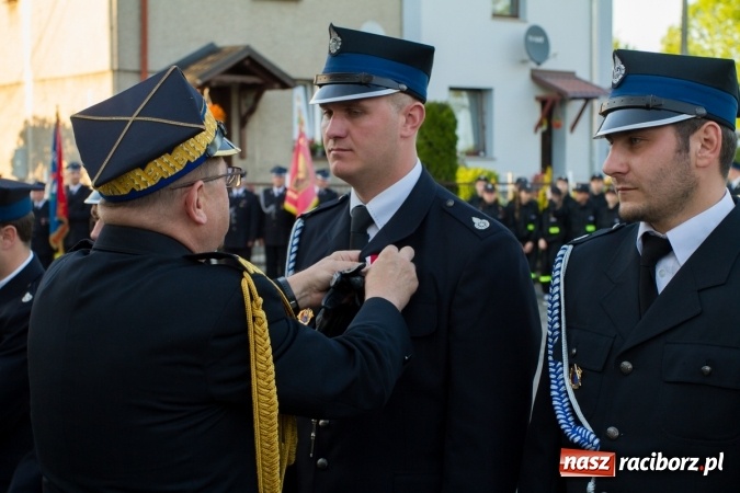 Zdjęcie w galerii na portalu naszraciborz.pl: Jak co roku w Pietrowicach Wielkich odbyły się tradycyjne obchody Dnia Strażaka wiadomości z regionu
