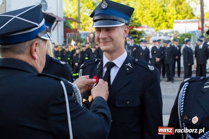 Zdjęcie w galerii na portalu naszraciborz.pl: Jak co roku w Pietrowicach Wielkich odbyły się tradycyjne obchody Dnia Strażaka wiadomości z regionu