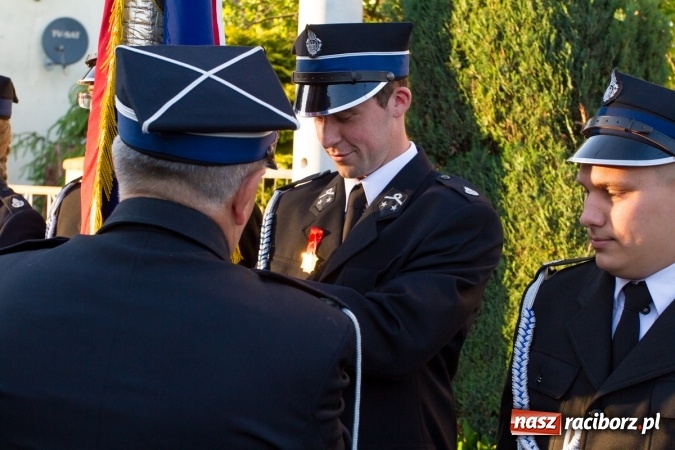 Zdjęcie w galerii na portalu naszraciborz.pl: Jak co roku w Pietrowicach Wielkich odbyły się tradycyjne obchody Dnia Strażaka wiadomości z regionu