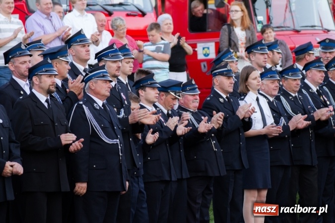 Zdjęcie w galerii na portalu naszraciborz.pl: Jak co roku w Pietrowicach Wielkich odbyły się tradycyjne obchody Dnia Strażaka wiadomości z regionu