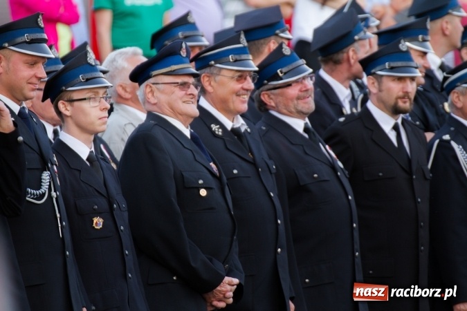 Zdjęcie w galerii na portalu naszraciborz.pl: Jak co roku w Pietrowicach Wielkich odbyły się tradycyjne obchody Dnia Strażaka wiadomości z regionu