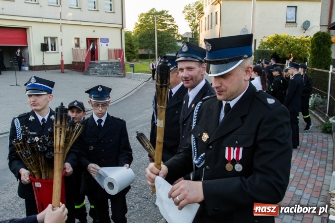 Zdjęcie w galerii na portalu naszraciborz.pl: Jak co roku w Pietrowicach Wielkich odbyły się tradycyjne obchody Dnia Strażaka wiadomości z regionu