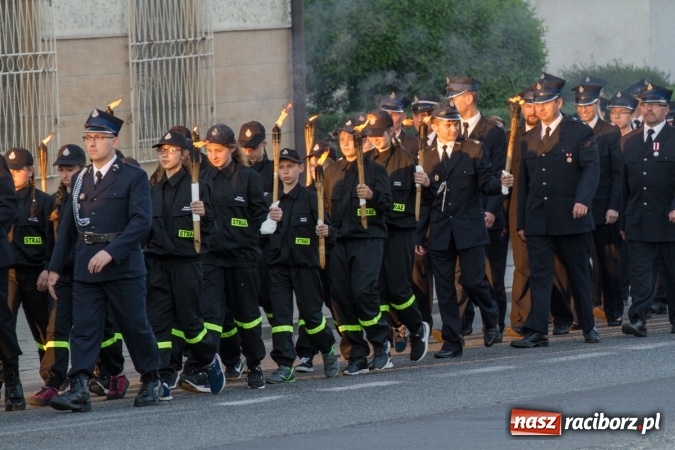 Zdjęcie w galerii na portalu naszraciborz.pl: Jak co roku w Pietrowicach Wielkich odbyły się tradycyjne obchody Dnia Strażaka wiadomości z regionu