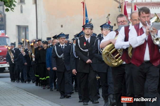 Zdjęcie w galerii na portalu naszraciborz.pl: Jak co roku w Pietrowicach Wielkich odbyły się tradycyjne obchody Dnia Strażaka wiadomości z regionu