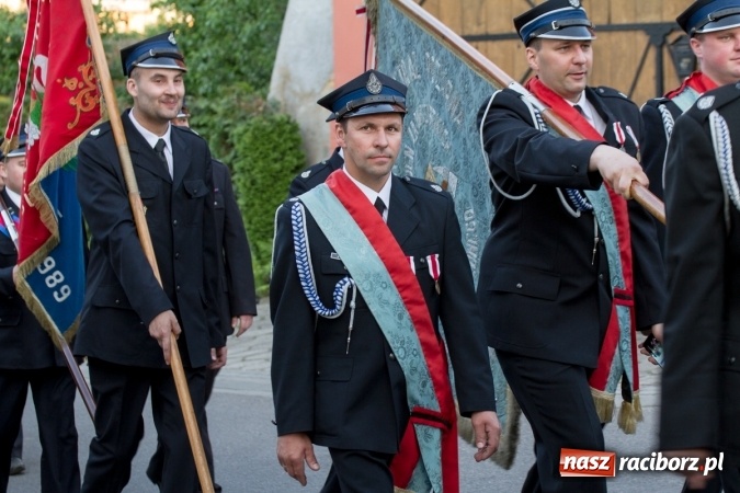 Zdjęcie w galerii na portalu naszraciborz.pl: Jak co roku w Pietrowicach Wielkich odbyły się tradycyjne obchody Dnia Strażaka wiadomości z regionu