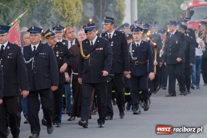 Zdjęcie w galerii na portalu naszraciborz.pl: Jak co roku w Pietrowicach Wielkich odbyły się tradycyjne obchody Dnia Strażaka wiadomości z regionu