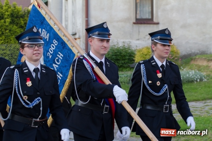 Zdjęcie w galerii na portalu naszraciborz.pl: Jak co roku w Pietrowicach Wielkich odbyły się tradycyjne obchody Dnia Strażaka wiadomości z regionu