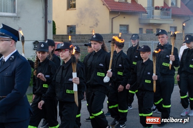 Zdjęcie w galerii na portalu naszraciborz.pl: Jak co roku w Pietrowicach Wielkich odbyły się tradycyjne obchody Dnia Strażaka wiadomości z regionu