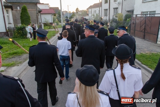 Zdjęcie w galerii na portalu naszraciborz.pl: Jak co roku w Pietrowicach Wielkich odbyły się tradycyjne obchody Dnia Strażaka wiadomości z regionu