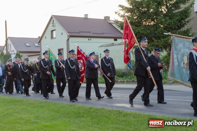 Zdjęcie w galerii na portalu naszraciborz.pl: Jak co roku w Pietrowicach Wielkich odbyły się tradycyjne obchody Dnia Strażaka wiadomości z regionu