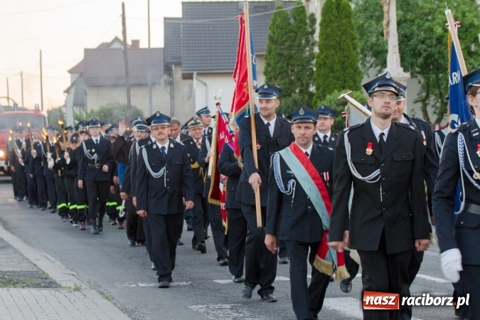 Zdjęcie w galerii na portalu naszraciborz.pl: Jak co roku w Pietrowicach Wielkich odbyły się tradycyjne obchody Dnia Strażaka wiadomości z regionu