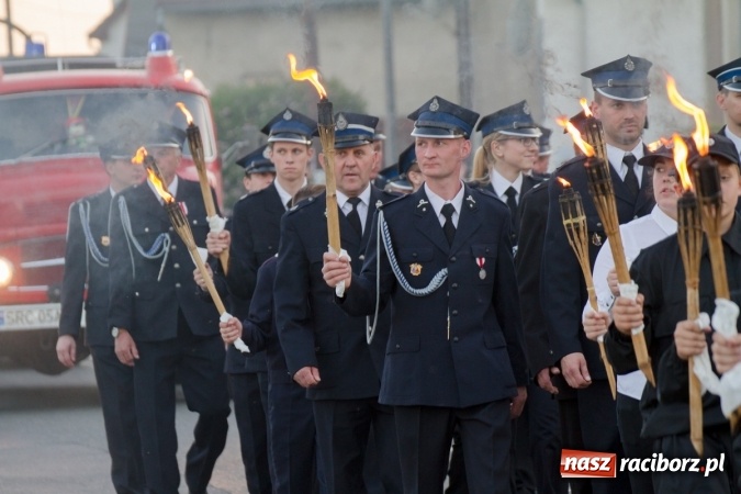 Zdjęcie w galerii na portalu naszraciborz.pl: Jak co roku w Pietrowicach Wielkich odbyły się tradycyjne obchody Dnia Strażaka wiadomości z regionu