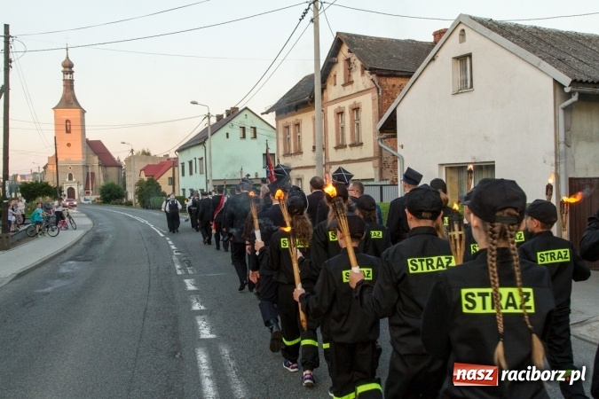 Zdjęcie w galerii na portalu naszraciborz.pl: Jak co roku w Pietrowicach Wielkich odbyły się tradycyjne obchody Dnia Strażaka wiadomości z regionu