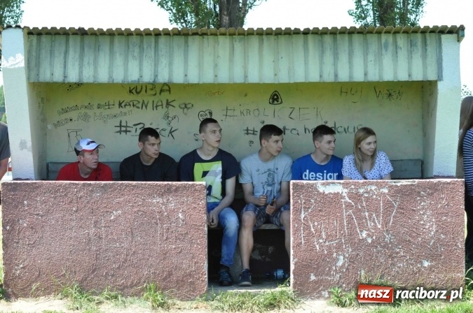 Zdjęcie w galerii na portalu naszraciborz.pl: Strażacy z Borucina mistrzami gminy Krzanowice w zawodach sportowo-pożarniczych. Trzy puchary dla Pietraszyna  wiadomości z regionu