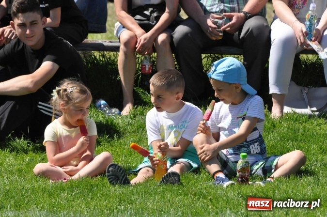 Zdjęcie w galerii na portalu naszraciborz.pl: Strażacy z Borucina mistrzami gminy Krzanowice w zawodach sportowo-pożarniczych. Trzy puchary dla Pietraszyna  wiadomości z regionu