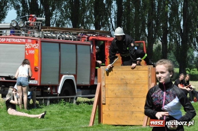 Zdjęcie w galerii na portalu naszraciborz.pl: Strażacy z Borucina mistrzami gminy Krzanowice w zawodach sportowo-pożarniczych. Trzy puchary dla Pietraszyna  wiadomości z regionu