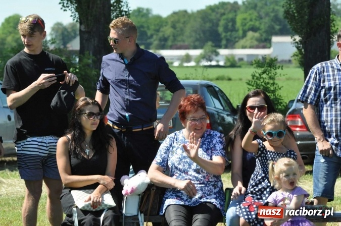 Zdjęcie w galerii na portalu naszraciborz.pl: Strażacy z Borucina mistrzami gminy Krzanowice w zawodach sportowo-pożarniczych. Trzy puchary dla Pietraszyna  wiadomości z regionu
