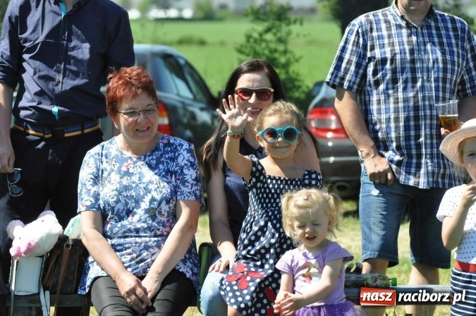 Zdjęcie w galerii na portalu naszraciborz.pl: Strażacy z Borucina mistrzami gminy Krzanowice w zawodach sportowo-pożarniczych. Trzy puchary dla Pietraszyna  wiadomości z regionu