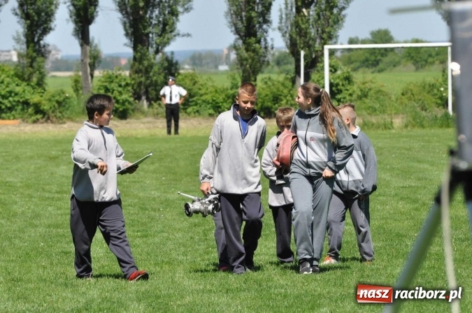 Zdjęcie w galerii na portalu naszraciborz.pl: Strażacy z Borucina mistrzami gminy Krzanowice w zawodach sportowo-pożarniczych. Trzy puchary dla Pietraszyna  wiadomości z regionu