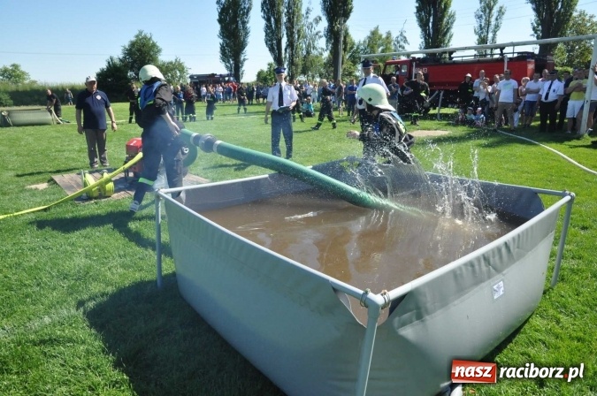 Zdjęcie w galerii na portalu naszraciborz.pl: Strażacy z Borucina mistrzami gminy Krzanowice w zawodach sportowo-pożarniczych. Trzy puchary dla Pietraszyna  wiadomości z regionu