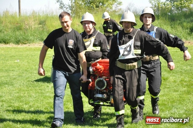 Zdjęcie w galerii na portalu naszraciborz.pl: Strażacy z Borucina mistrzami gminy Krzanowice w zawodach sportowo-pożarniczych. Trzy puchary dla Pietraszyna  wiadomości z regionu