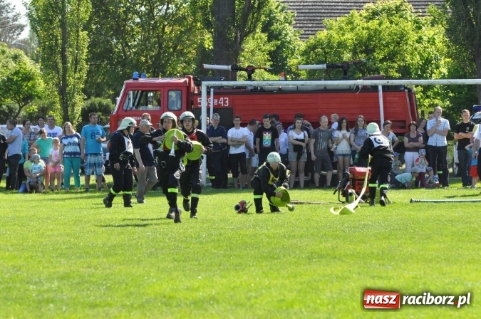 Zdjęcie w galerii na portalu naszraciborz.pl: Strażacy z Borucina mistrzami gminy Krzanowice w zawodach sportowo-pożarniczych. Trzy puchary dla Pietraszyna  wiadomości z regionu