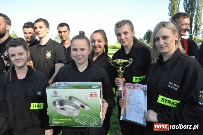 Zdjęcie w galerii na portalu naszraciborz.pl: Strażacy z Borucina mistrzami gminy Krzanowice w zawodach sportowo-pożarniczych. Trzy puchary dla Pietraszyna  wiadomości z regionu