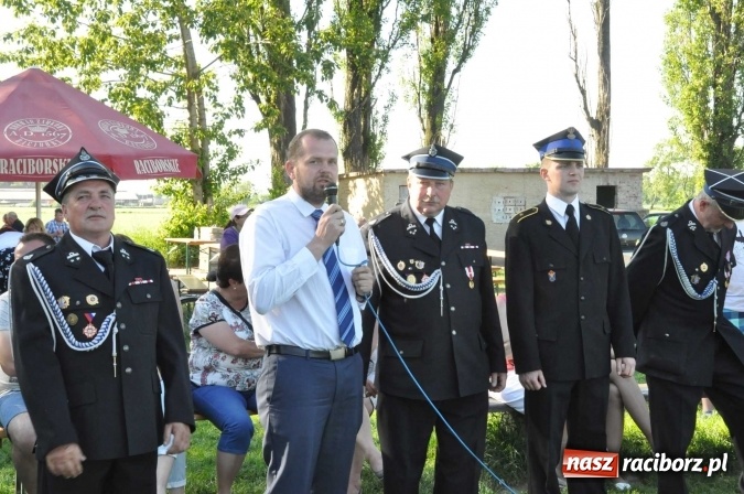 Zdjęcie w galerii na portalu naszraciborz.pl: Strażacy z Borucina mistrzami gminy Krzanowice w zawodach sportowo-pożarniczych. Trzy puchary dla Pietraszyna  wiadomości z regionu