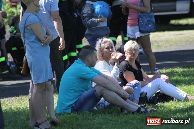 Zdjęcie w galerii na portalu naszraciborz.pl: Strażacy z Borucina mistrzami gminy Krzanowice w zawodach sportowo-pożarniczych. Trzy puchary dla Pietraszyna  wiadomości z regionu