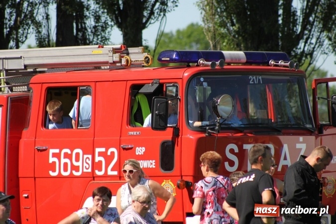 Zdjęcie w galerii na portalu naszraciborz.pl: Strażacy z Borucina mistrzami gminy Krzanowice w zawodach sportowo-pożarniczych. Trzy puchary dla Pietraszyna  wiadomości z regionu