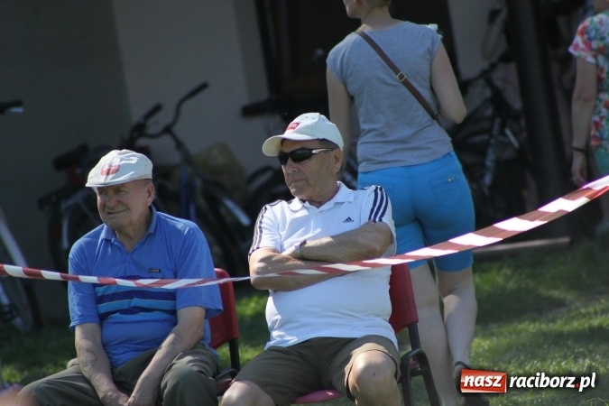Zdjęcie w galerii na portalu naszraciborz.pl: Strażacy z Borucina mistrzami gminy Krzanowice w zawodach sportowo-pożarniczych. Trzy puchary dla Pietraszyna  wiadomości z regionu