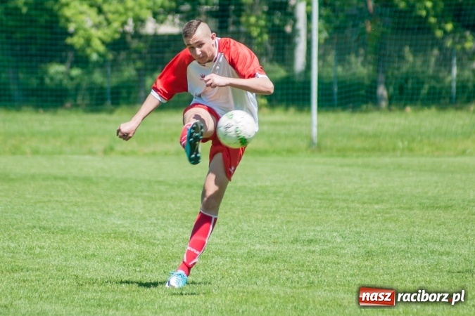 Zdjęcie w galerii na portalu naszraciborz.pl: Z piekła do nieba. Juniorzy Rafako wygrali rzutem na taśmę wiadomości z regionu