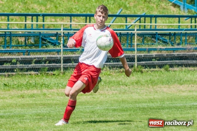 Zdjęcie w galerii na portalu naszraciborz.pl: Z piekła do nieba. Juniorzy Rafako wygrali rzutem na taśmę wiadomości z regionu