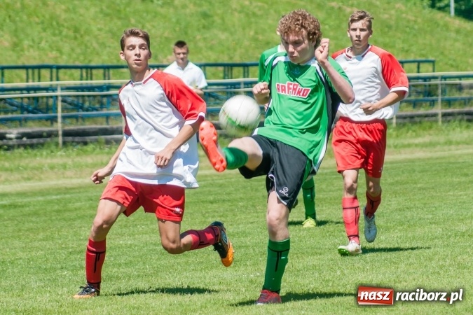 Zdjęcie w galerii na portalu naszraciborz.pl: Z piekła do nieba. Juniorzy Rafako wygrali rzutem na taśmę wiadomości z regionu