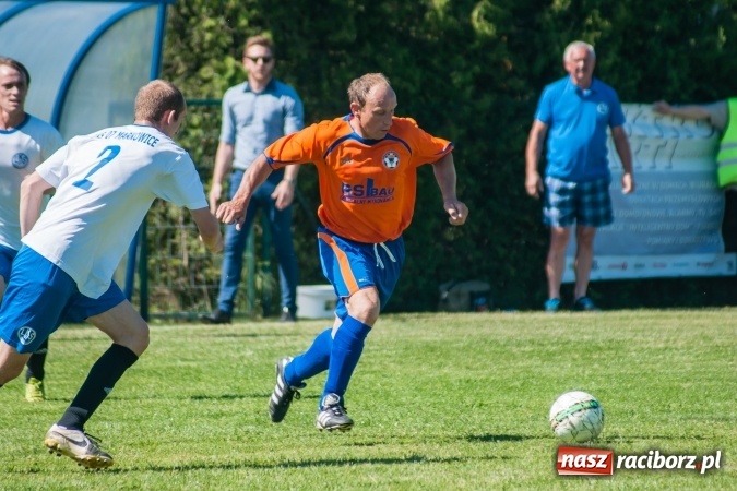Zdjęcie w galerii na portalu naszraciborz.pl: Emocjonujący pojedynek w Markowicach. Gospodarze lepsi od Grzegorzowic wiadomości z regionu