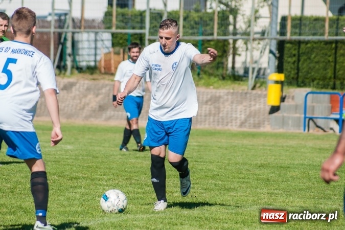 Zdjęcie w galerii na portalu naszraciborz.pl: Emocjonujący pojedynek w Markowicach. Gospodarze lepsi od Grzegorzowic wiadomości z regionu