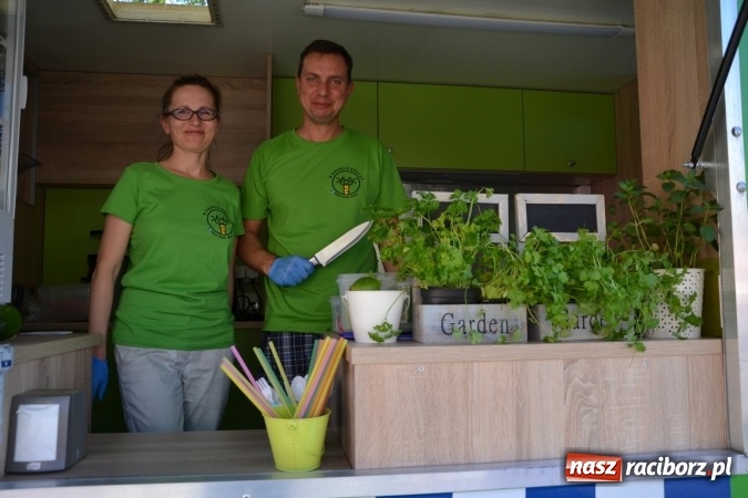 Zdjęcie w galerii na portalu naszraciborz.pl: Zlot Food Trucków na zamku za nami wiadomości z regionu