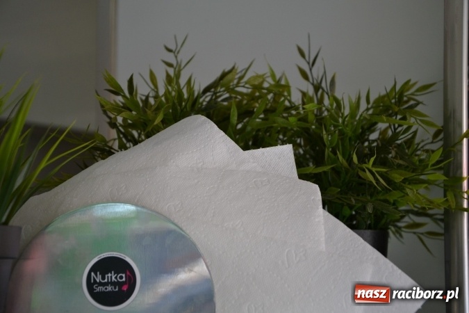 Zdjęcie w galerii na portalu naszraciborz.pl: Zlot Food Trucków na zamku za nami wiadomości z regionu