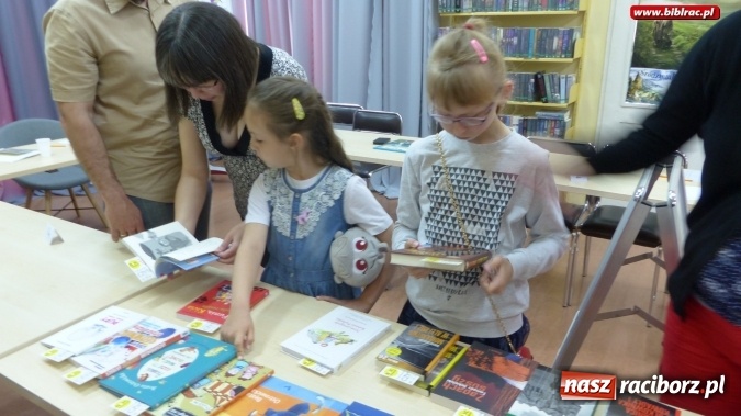 Zdjęcie w galerii na portalu naszraciborz.pl: Czytał dziadek, czytał tata, czytasz Ty… Pana Kleksa? wiadomości z regionu