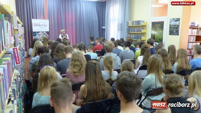 Zdjęcie w galerii na portalu naszraciborz.pl: Marta Fox spotkała się z raciborskimi gimnazjalistami wiadomości z regionu