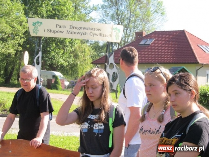 Zdjęcie w galerii na portalu naszraciborz.pl: Uczennica G5 z nagrodą specjalną w Ogólnopolskim Młodzieżowym Konkursie Krajoznawczym wiadomości z regionu