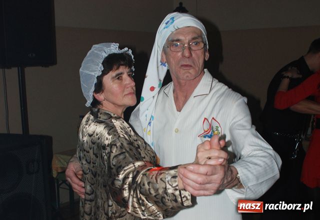 Zdjęcie w galerii na portalu naszraciborz.pl: Finał karnawału z przebierańcami wiadomości z regionu