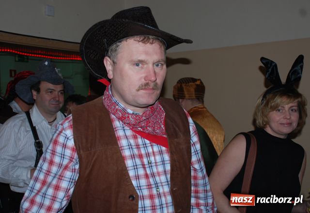 Zdjęcie w galerii na portalu naszraciborz.pl: Finał karnawału z przebierańcami wiadomości z regionu