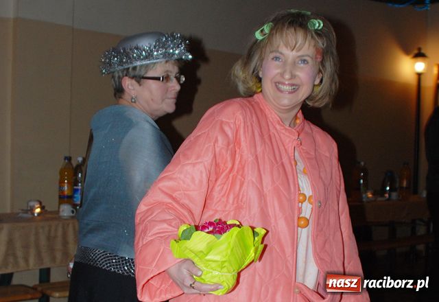 Zdjęcie w galerii na portalu naszraciborz.pl: Finał karnawału z przebierańcami wiadomości z regionu