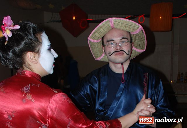 Zdjęcie w galerii na portalu naszraciborz.pl: Finał karnawału z przebierańcami wiadomości z regionu