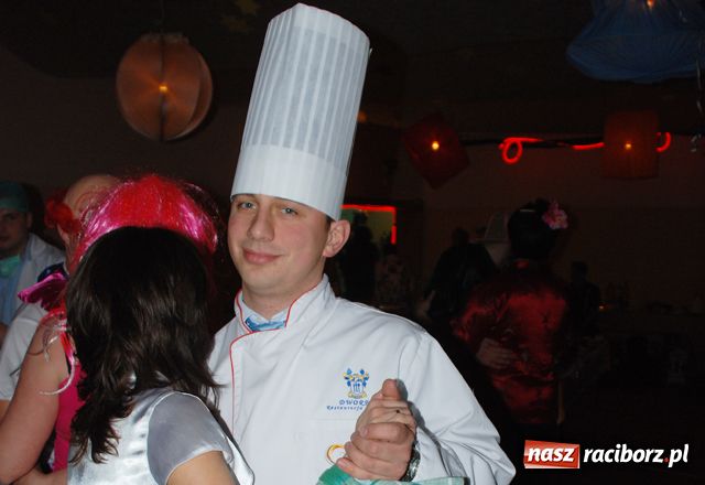 Zdjęcie w galerii na portalu naszraciborz.pl: Finał karnawału z przebierańcami wiadomości z regionu