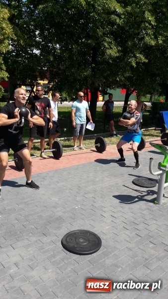 Zdjęcie w galerii na portalu naszraciborz.pl: Crosstrening 800 kg na 800-lecie Raciborza! wiadomości z regionu