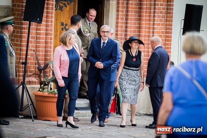 Zdjęcie w galerii na portalu naszraciborz.pl: XXVI rocznica powstania Straży Granicznej. Śląski Oddział z Raciborza ma nowy sztandar wiadomości z regionu